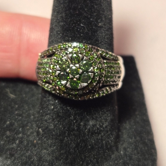 Green Diamond Ring